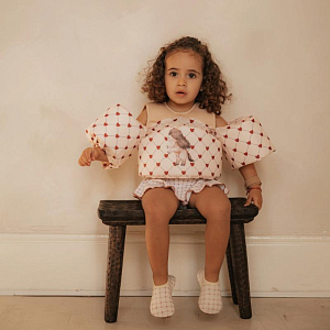 Жилет с нарукавниками Mrs. Ertha "Lovely Roots", танец сердец